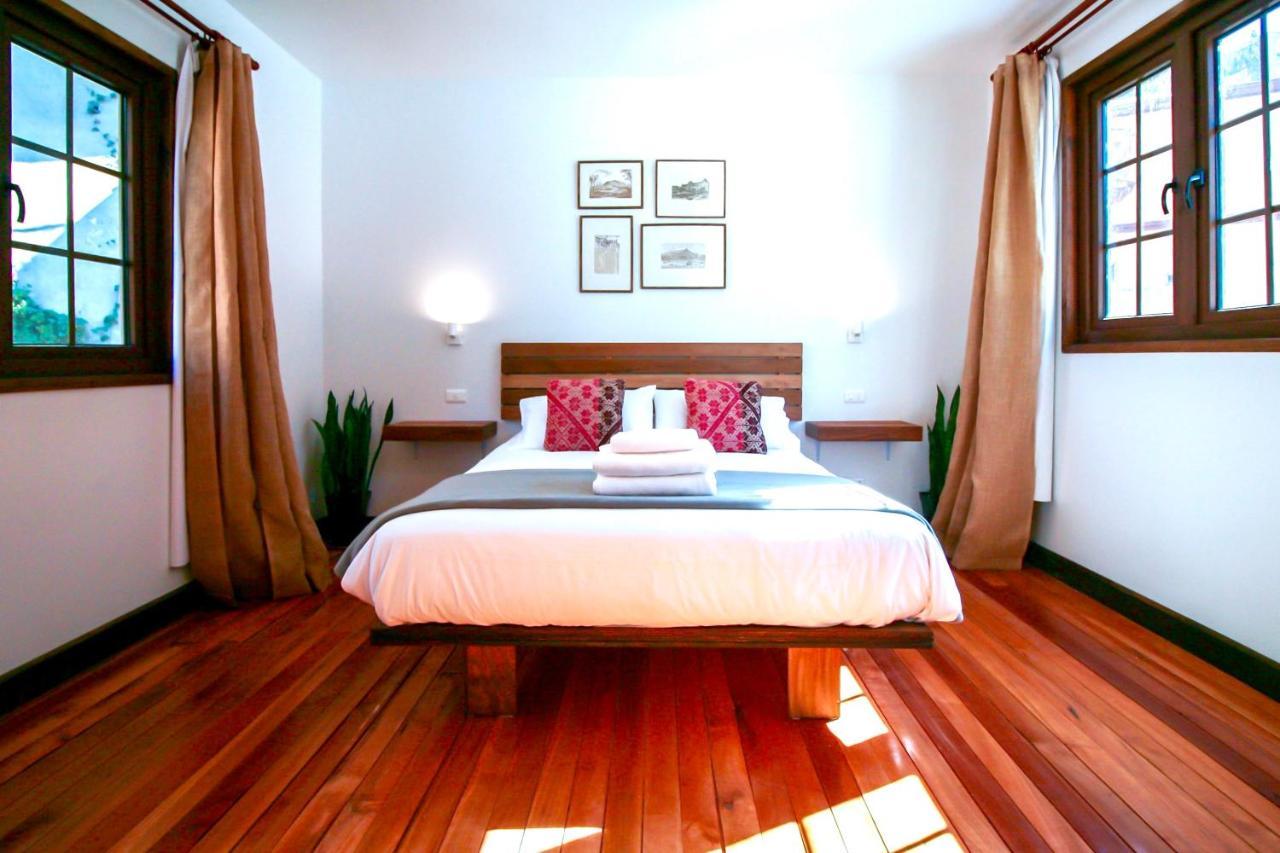 Casa California Guesthouse Valparaíso Esterno foto